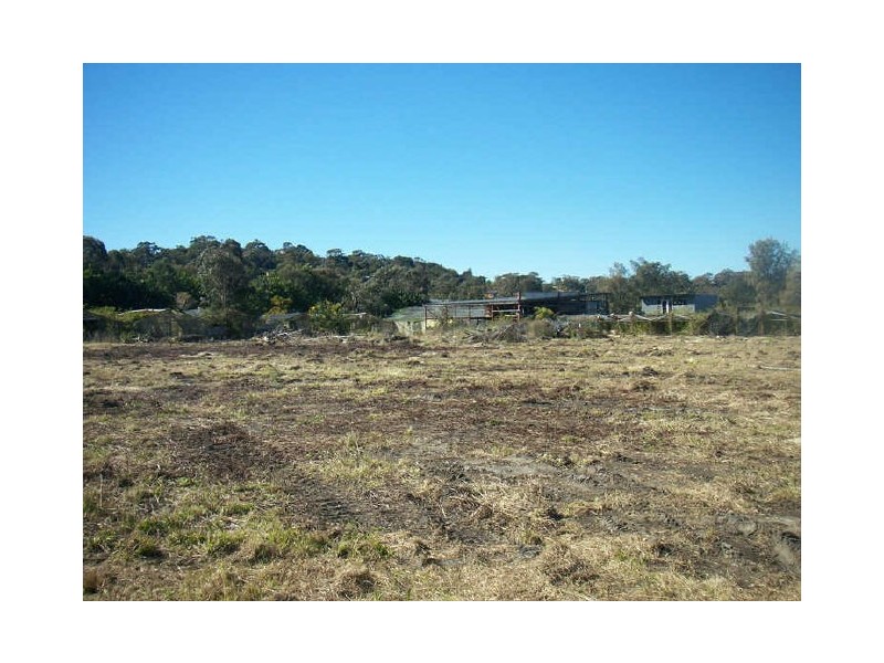 18 Macpherson St, Warriewood NSW 2102