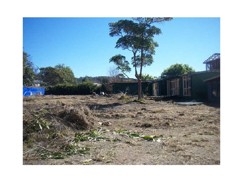 18 Macpherson St, Warriewood NSW 2102