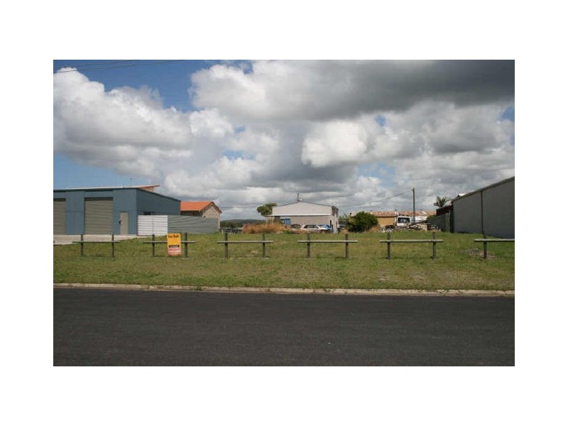 6 Canberra Road, Evans Head NSW 2473