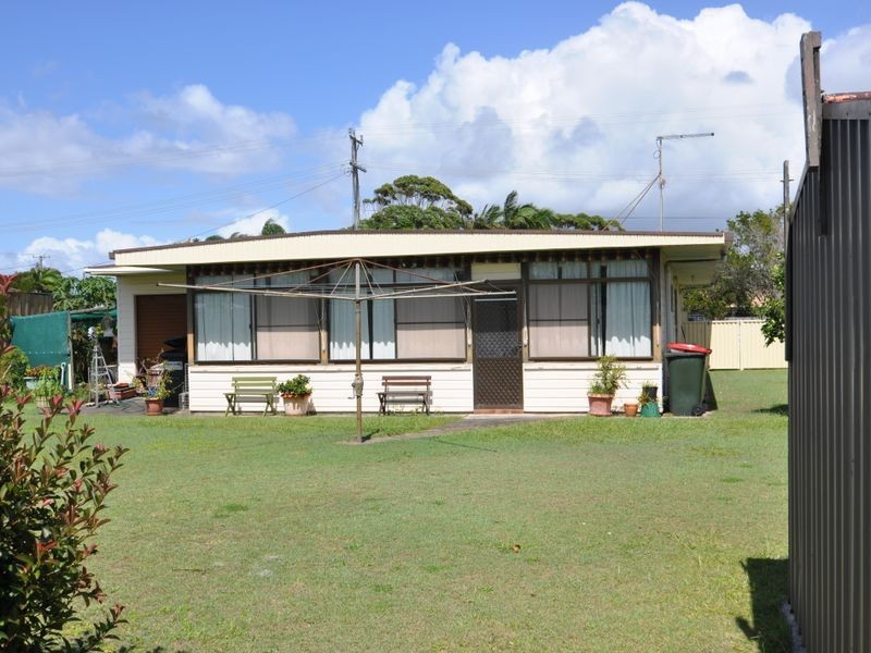 4 Cassia Street, Evans Head NSW 2473