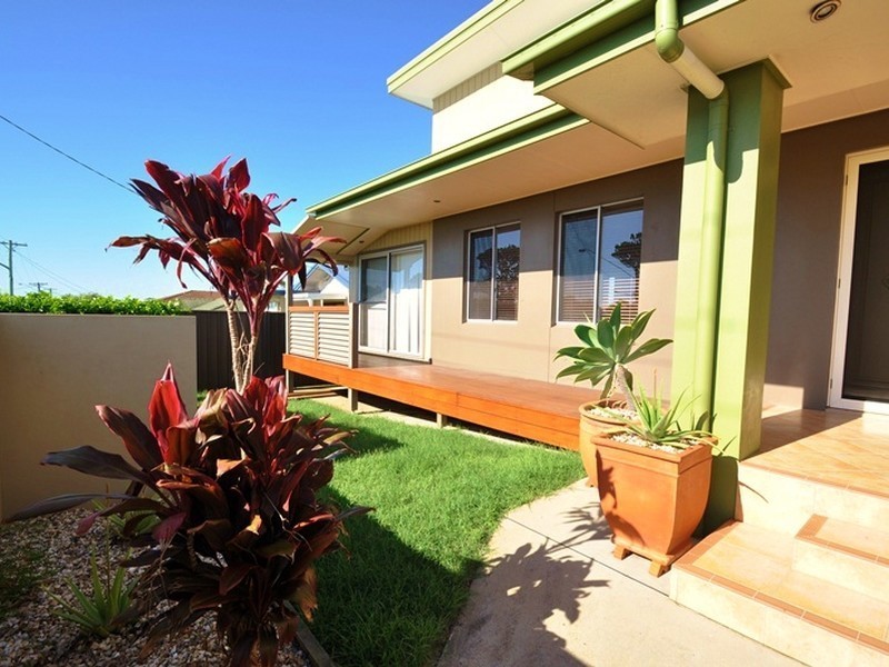 91-93 Woodburn Street, Evans Head NSW 2473