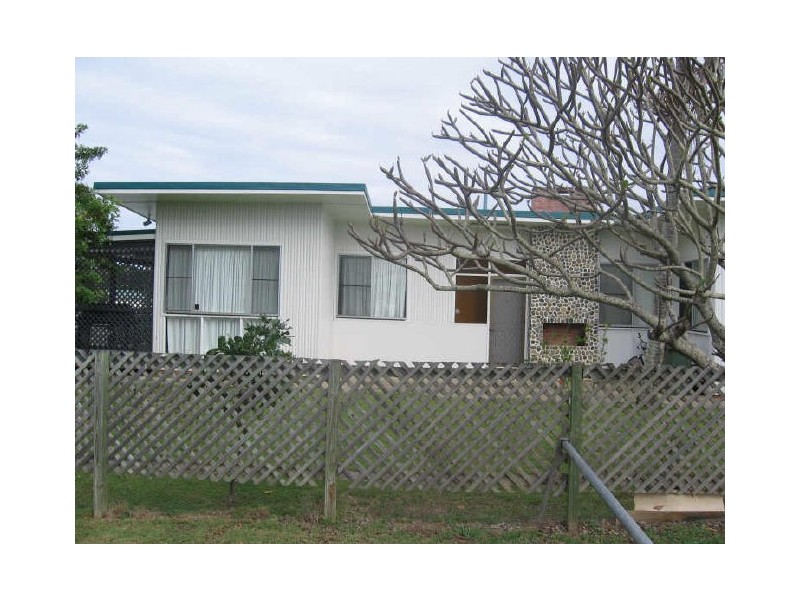 2 Beech Street, Evans Head NSW 2473