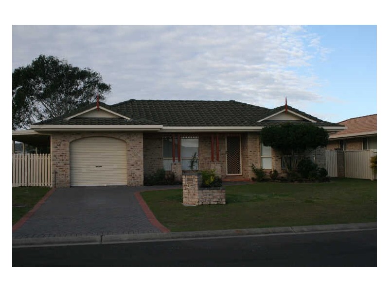 8 Bottlebrush Crescent, Evans Head NSW 2473