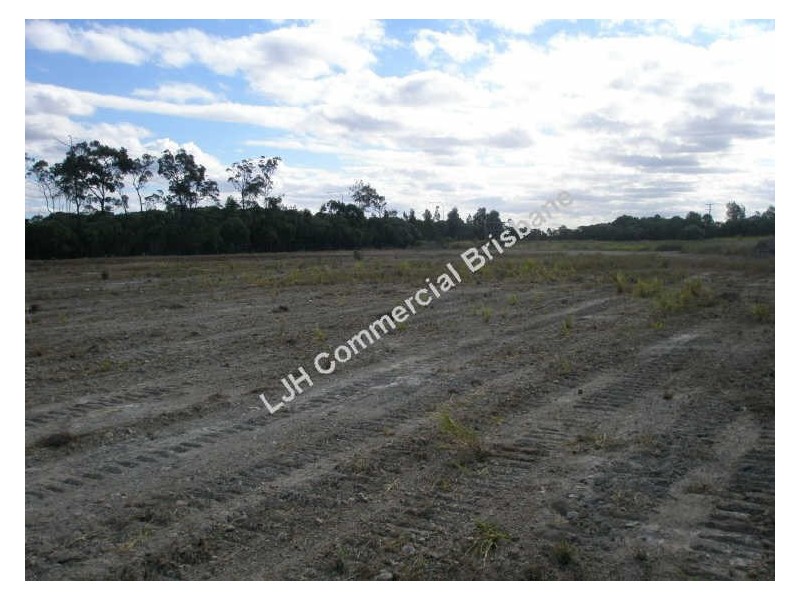 1 Eastern Service Road, Yatala QLD 4207