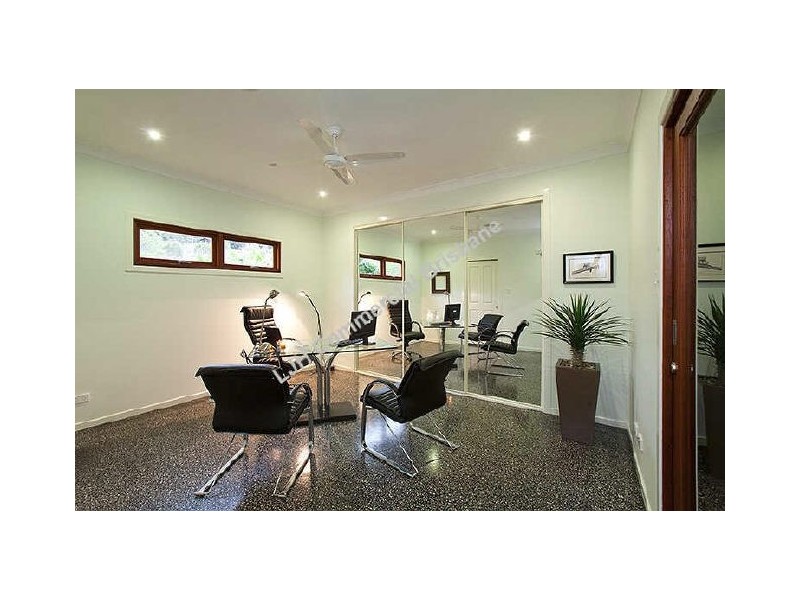 Upper Brookfield QLD 4069