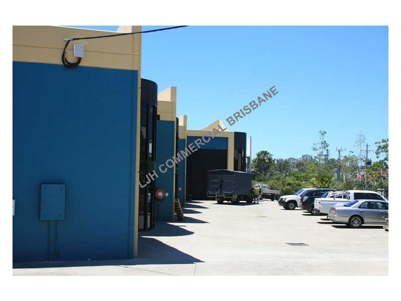 2/61 Nestor Drive, Meadowbrook QLD 4131