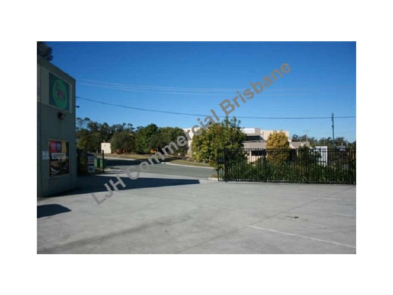 Unit 2/2 Maiella Street, Stapylton QLD 4207