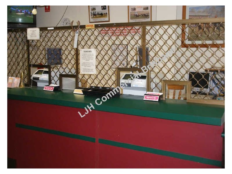 1 Hotel, Yarraman QLD 4614