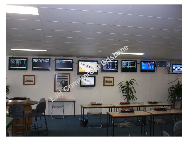 1 Hotel, Yarraman QLD 4614