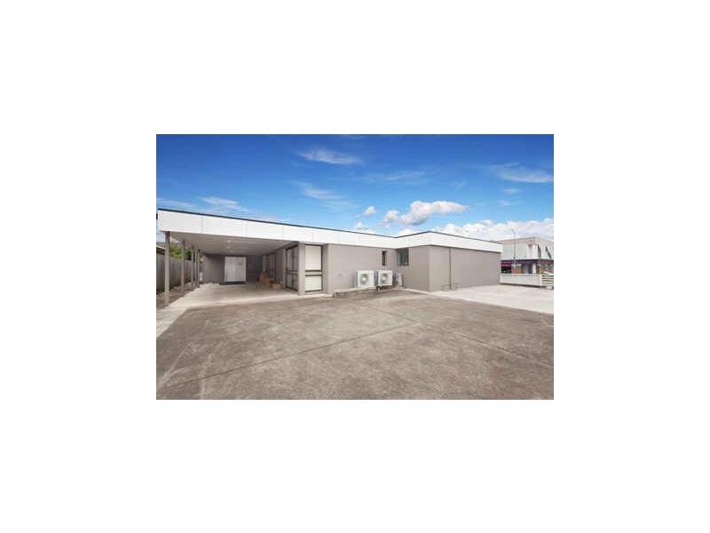 7 Woodsiana Street, Robertson QLD 4109