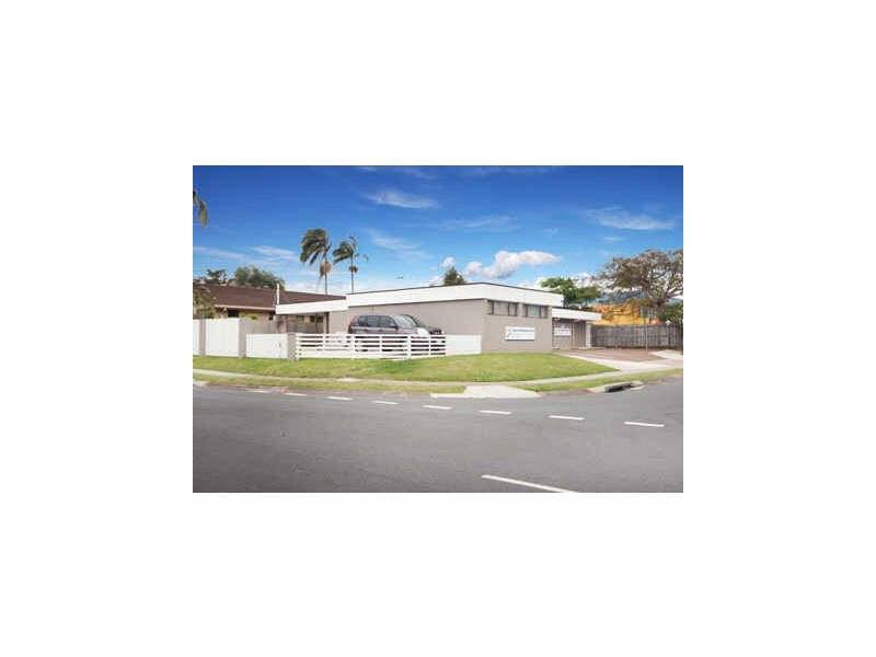 7 Woodsiana Street, Robertson QLD 4109