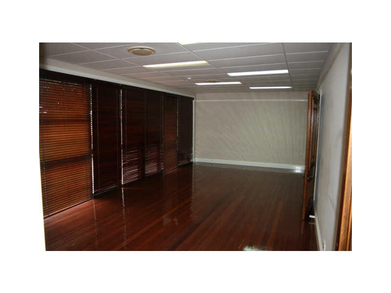 1/16 Vanessa Bvd, Springwood QLD 4127