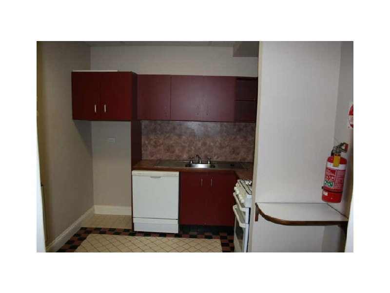 1/16 Vanessa Bvd, Springwood QLD 4127