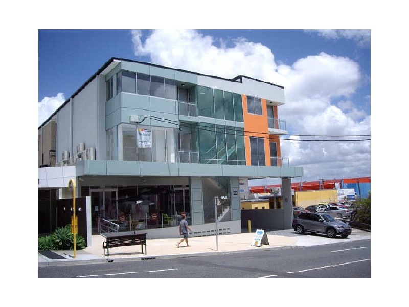 B2, L1/189 Cavendish Road, Coorparoo QLD 4151