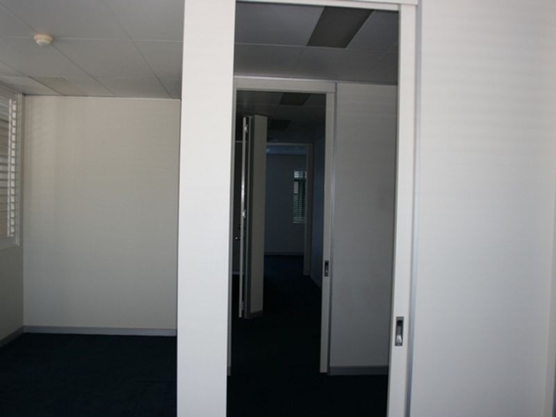 3B/3352 Pacific Highway, Springwood QLD 4127