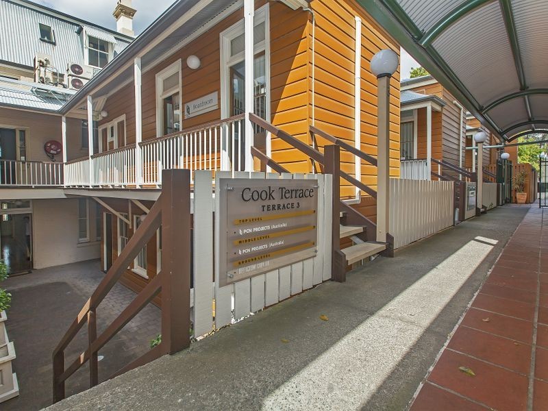 Terrace 3/249 Coronation Drive, Milton QLD 4064