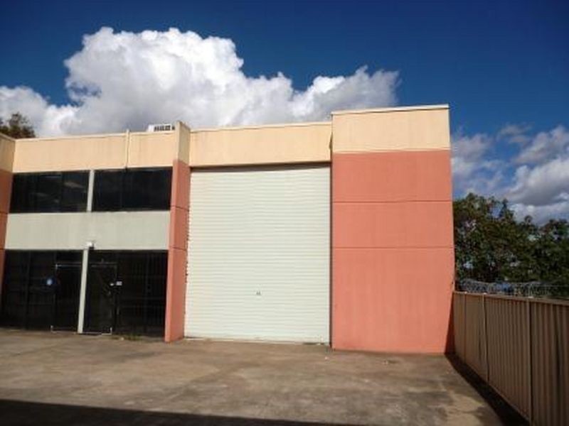 8/30 lensworth Street, Coopers Plains QLD 4108