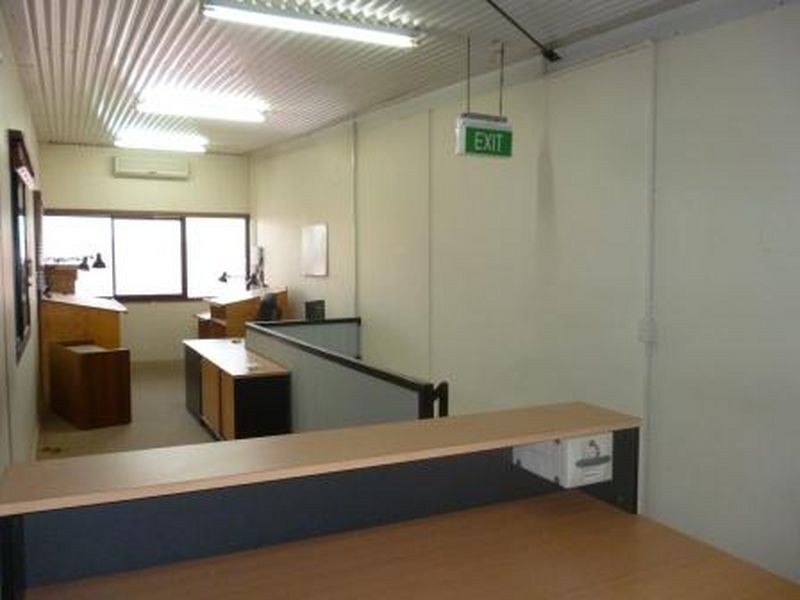 8/30 lensworth Street, Coopers Plains QLD 4108