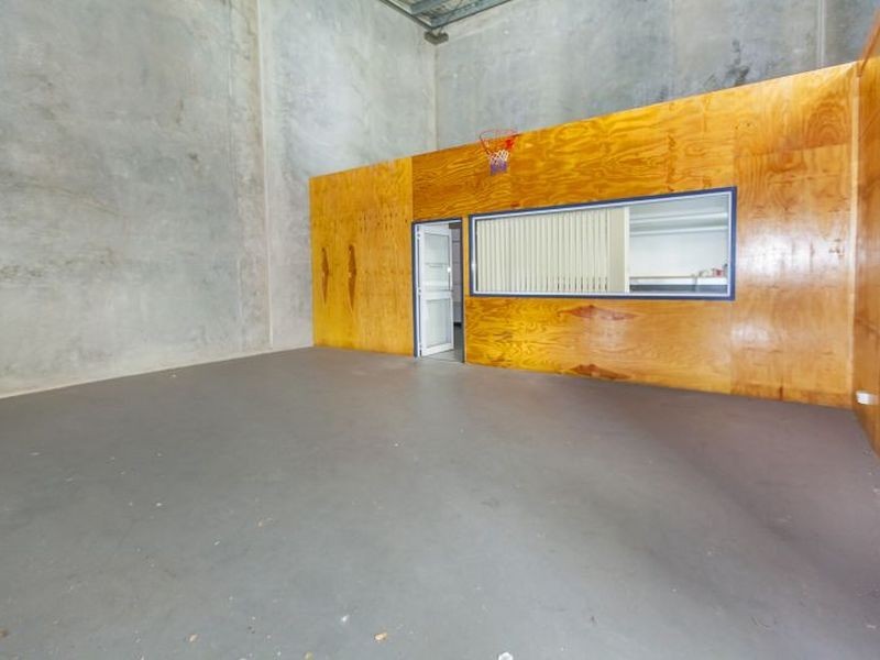 8 Railway Terrace, Dutton Park QLD 4102