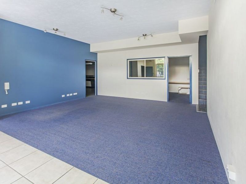 8 Railway Terrace, Dutton Park QLD 4102