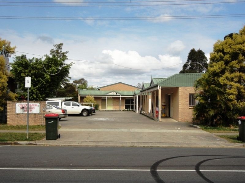 8 Lee Street, Caboolture QLD 4510