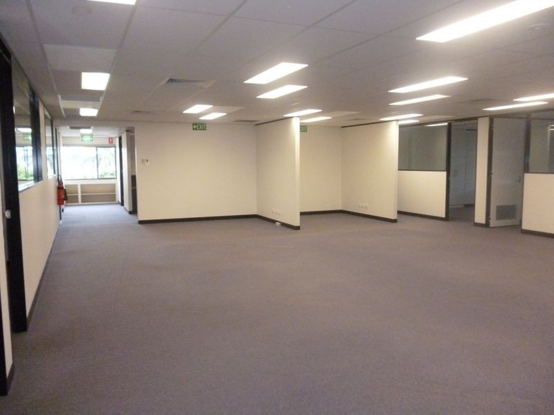 42 Suscatand Street, Rocklea QLD 4106