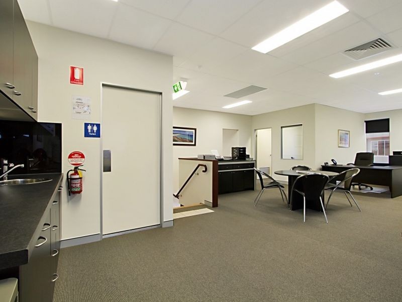 Seventeen Mile Rocks QLD 4073