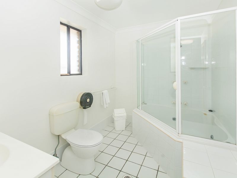 3725 Pacific Highway, Slacks Creek QLD 4127