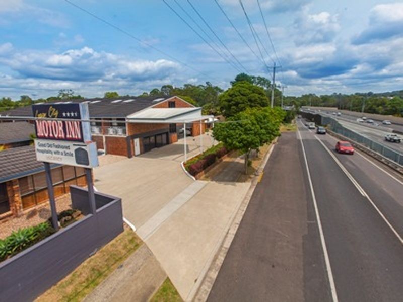 3725 Pacific Highway, Slacks Creek QLD 4127