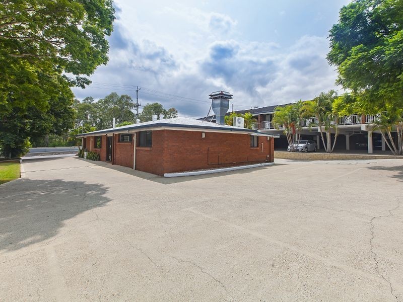 3725 Pacific Highway, Slacks Creek QLD 4127