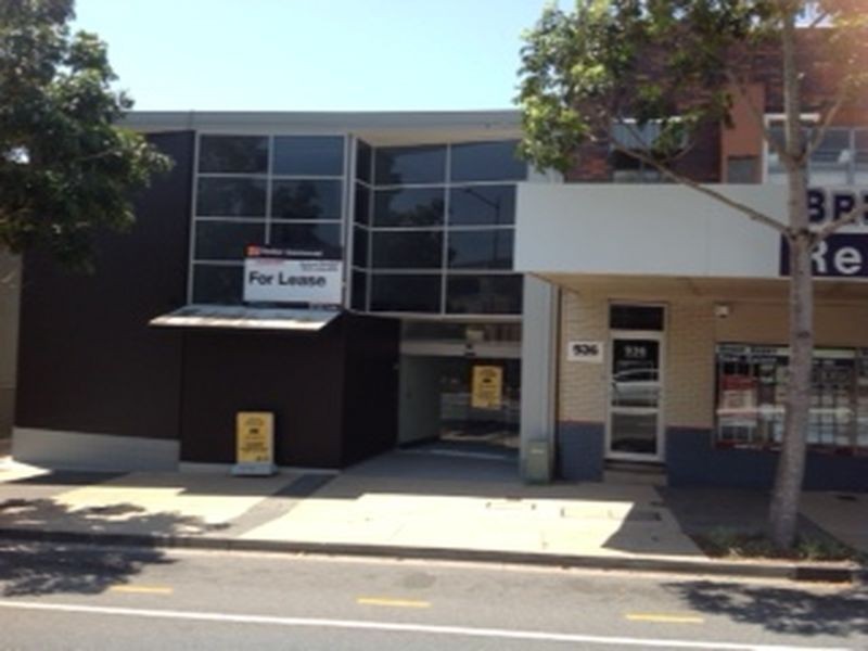 934 Logan Road, Holland Park West QLD 4121