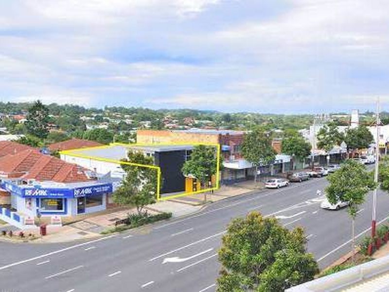 934 Logan Road, Holland Park West QLD 4121