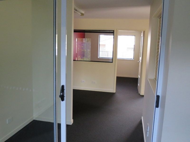 1/1 Laurinda Crescent, Springwood QLD 4127