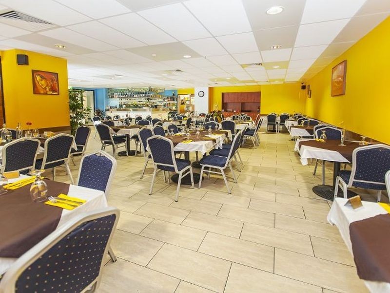 102 & 103//20 Sanders Street, Mount Gravatt QLD 4122