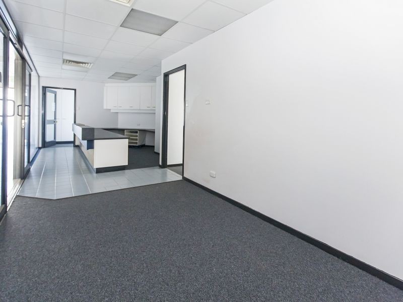 74 Old Cleveland Road, Capalaba QLD 4157