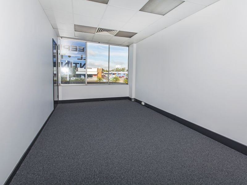 74 Old Cleveland Road, Capalaba QLD 4157