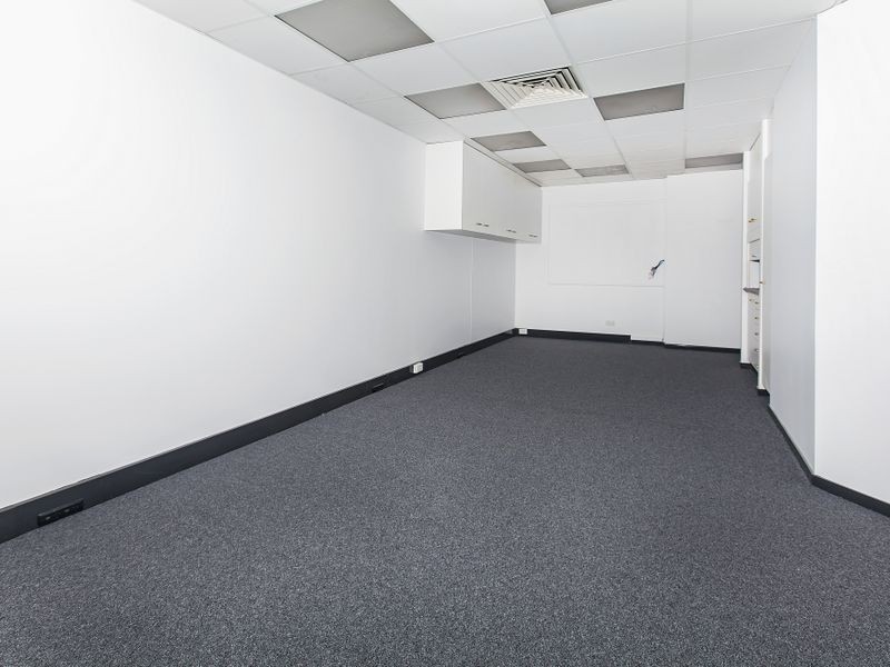 74 Old Cleveland Road, Capalaba QLD 4157