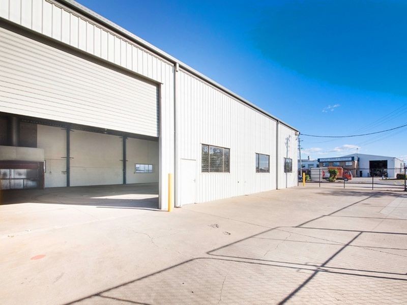 55-59 Suscatand Street, Rocklea QLD 4106