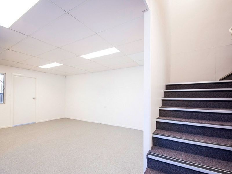 55-59 Suscatand Street, Rocklea QLD 4106