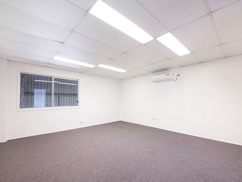 55-59 Suscatand Street, Rocklea QLD 4106