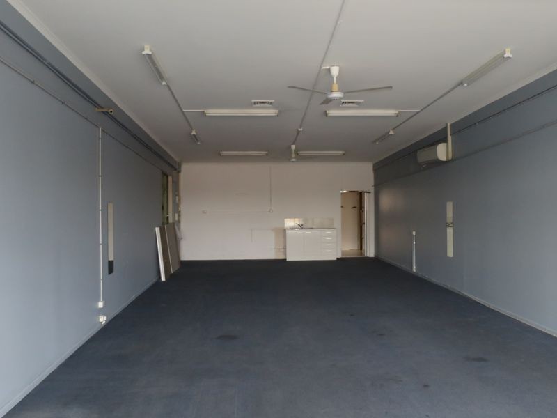 20 Redland Bay Road, Capalaba QLD 4157