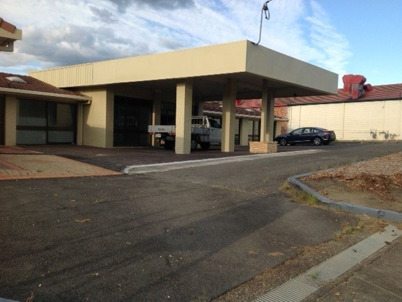 920 Logan Road, Holland Park West QLD 4121