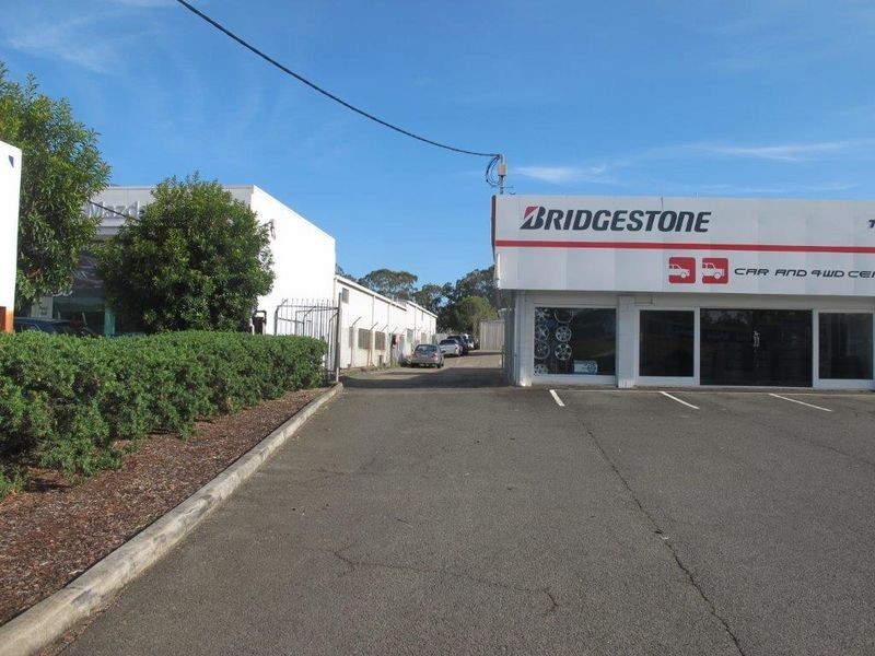62 – 64 Shore Street, Cleveland QLD 4163