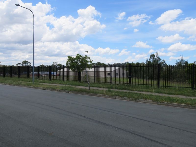 11-17 Frank Heck Close, Beenleigh QLD 4207