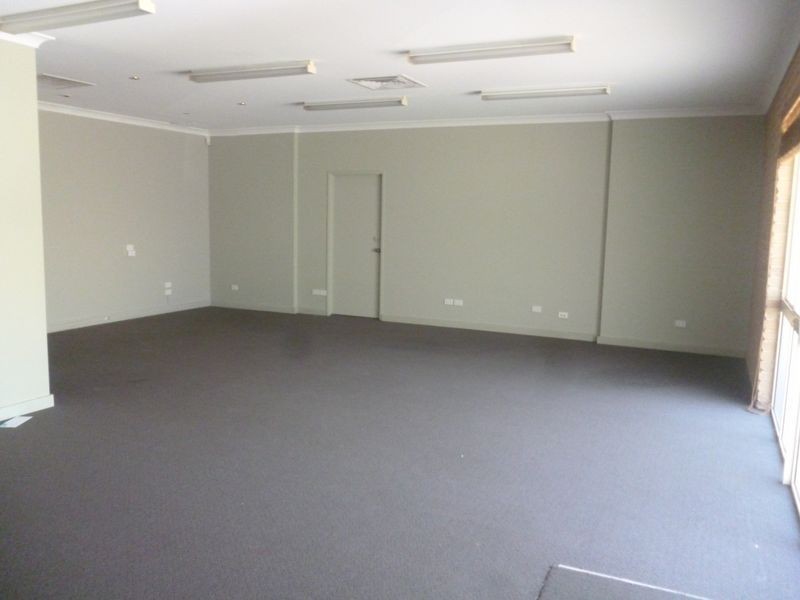 2 & 3/12 Vanessa Boulevard, Springwood QLD 4127