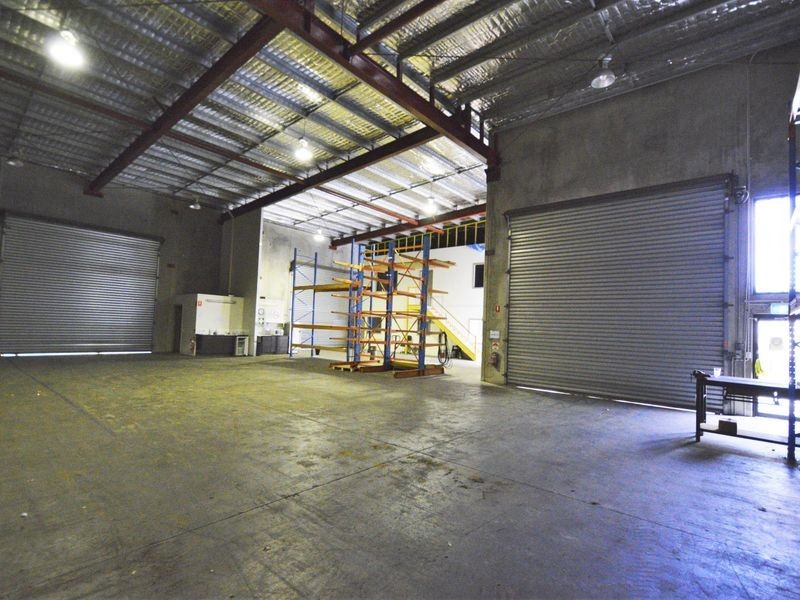 5 & 6/5 Commerce Circuit, Yatala QLD 4207