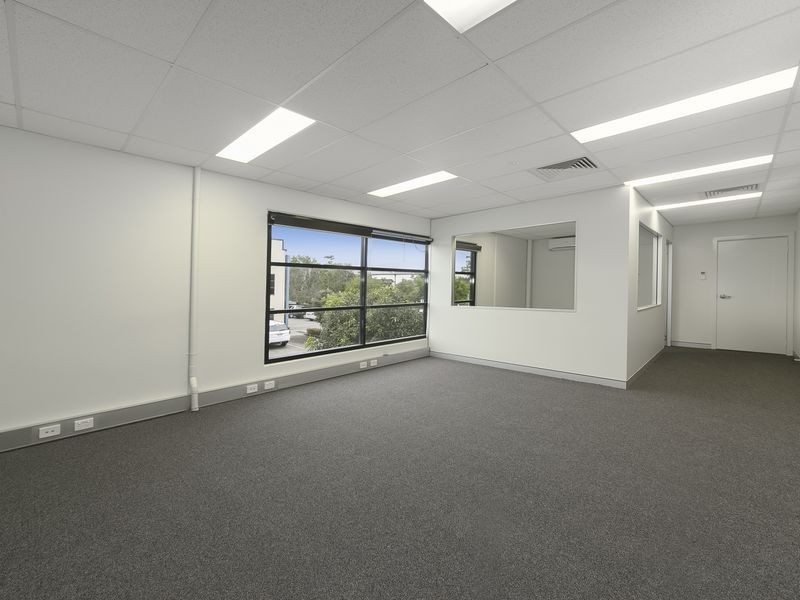 20/8 Riverland Drive, Loganholme QLD 4129