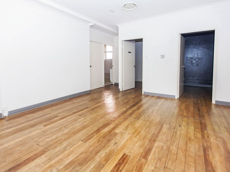 2/17 Gladstone Road, Highgate Hill QLD 4101