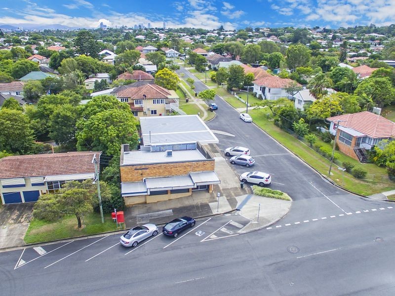 50 Seville Street, Holland Park QLD 4121