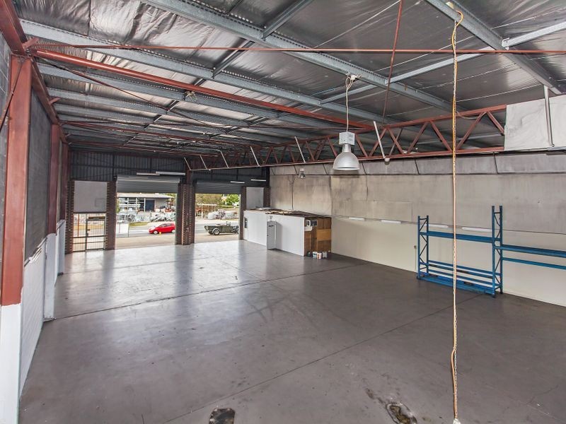 2/347 Bradman Street, Acacia Ridge QLD 4110